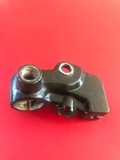 Kawasaki Z650, support levier d'embrayage et rétroviseur.