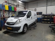 GALERIE DE TOIT Opel Vivaro Van 2.0 CDTI (M9R-786) 2008