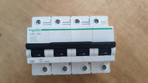 Disjoncteur c120n a - c120n, 4p