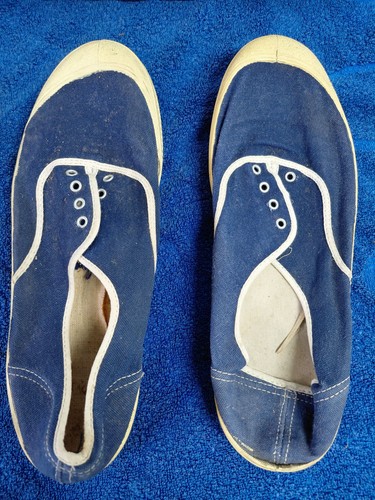 Paire chaussures sport - chaussures, de