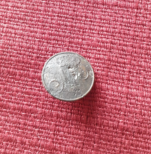 Bouton dragon italien n - italien, (n