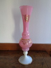 GRAND VASE OPALINE ROSE ET