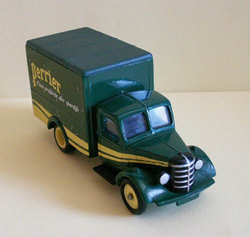 Perrier camion corgi bedford - "perrier",
