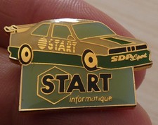 BEAU PIN'S VOITURE COURSE SDA