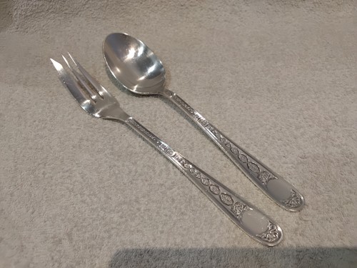 Fourchette cuillère à - et,