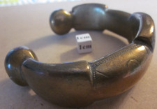 Ancien et lourd bracelet