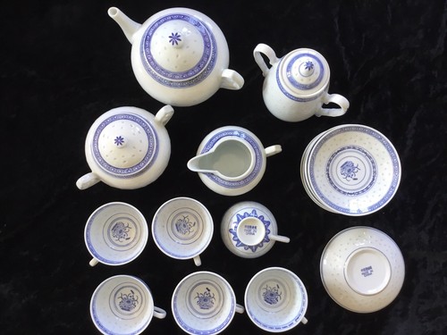 Service the chinois - a, pour