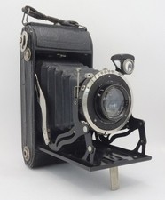 Laack Rathenow Regulyt 1:3,9 f=10 cm - Obturateur Compur - Boitier sans marque.