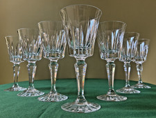 Lot de 7 verres à vin en cristal de Sèvres signés - Modèle Marigny - H : 15,5 cm