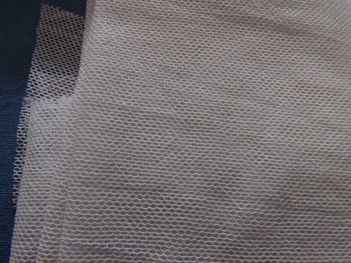 Morceaux tulle nu - de,