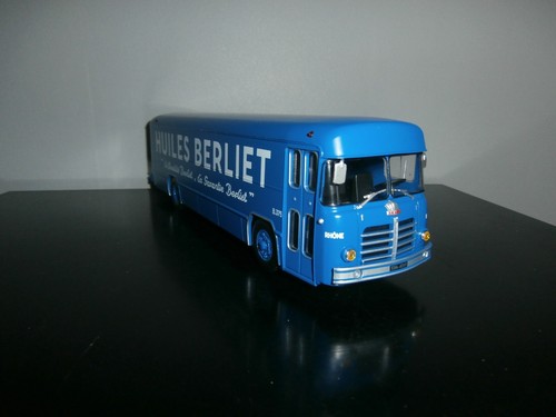 Camion berliet plk huiles - 8,