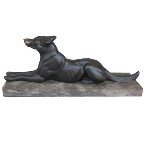 Chien couché régule - chien,