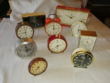 Lot de 18 anciens réveils JAZ