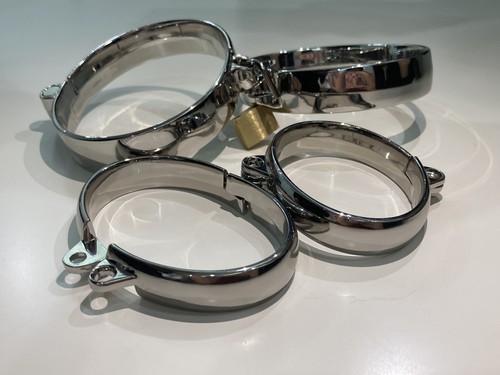 Menottes métal chaine - sm,