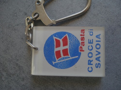 Porte cles pates croix - pates,