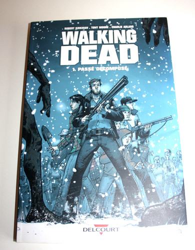 Comics walking dead tome 1 - walking, dead,