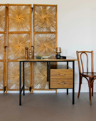 Yvan bureau graphique - le, en