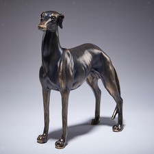 Statue de chien lévrier
