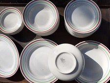 GROS LOT DE 42 VAISSELLES FAIENCE GIEN FRANCE GILLES ,poRcelaine, no émaillé ,