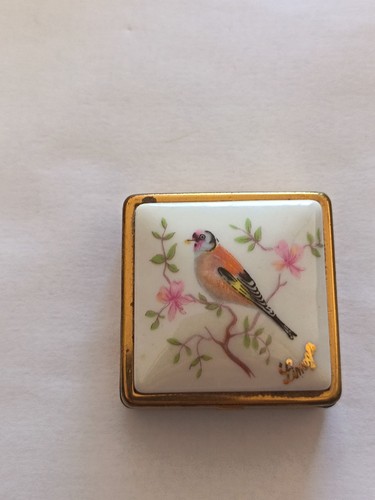 Boîte pilule porcelaine - pilule,