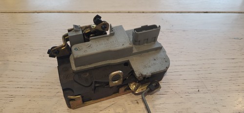 Serrure porte interieur avant - porte,