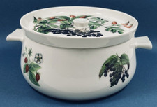 Soupière, marmite en porcelaine de Paris Vintage Décor Les fruits sauvages