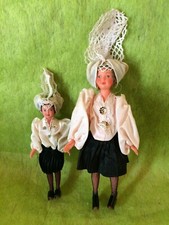 2 Poupées  folkloriques