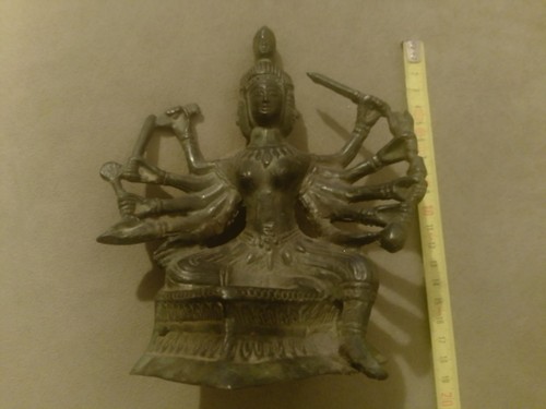 Ancien bouddha oriental en - oriental,