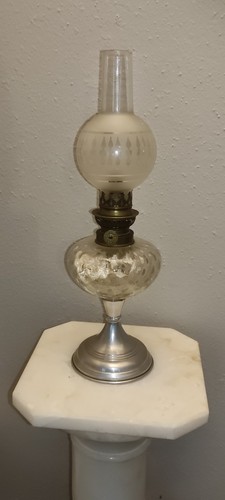 Belle lampe pétrole - à,