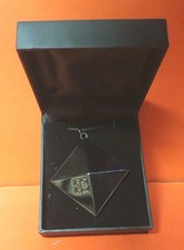 Collier pendentif  GIVENCHY  authentique 