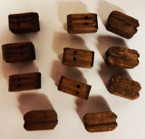 Blocs noyer buis 2 trous - blocs, mm