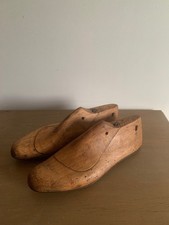 embauchoirs bois vintage 