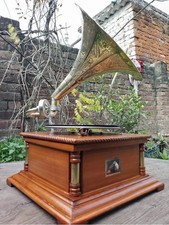 Ancien gramophone HMV