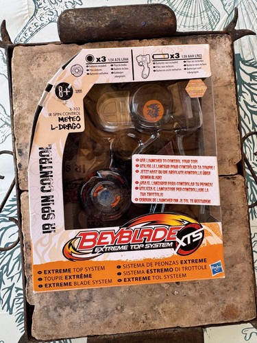 Beyblade extreme top system - beyblade,