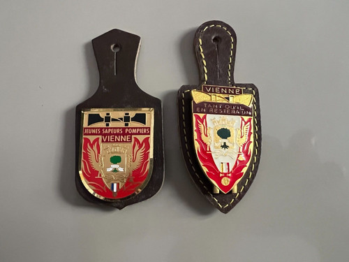 Insignes poitrine - insignes, de