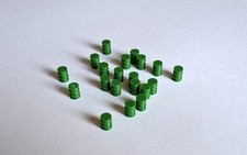 ho lot 20 fûts verts bidons