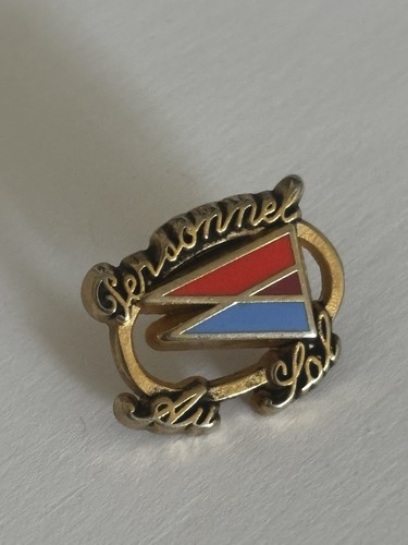 Pin rare personnel sol - pin’s,