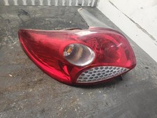 Feu arriere principal gauche