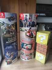 Lot de 2 PLV totem et 3 cubes