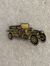 Pin’s voiture oldtimer car auto Car Enamel lapel Pin Pins signé CEC Premier