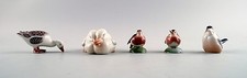 5 figurines en porcelaine