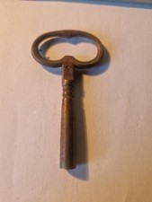 Clé d'horloge pendule