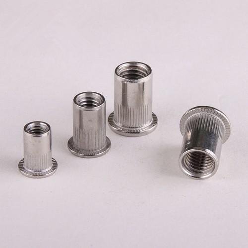Ecrou sertir insert - à,