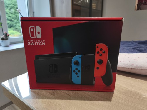 Nintendo switch console - 32,