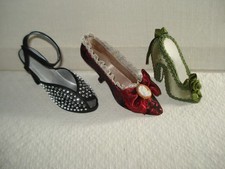 3 Chaussures Miniatures de