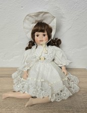 Poupée d'artiste poupée en