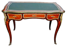 TABLE DE BUREAU RÉGENCE. BOIS