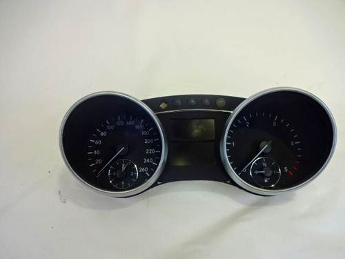 A1645408947 tableau bord - de,