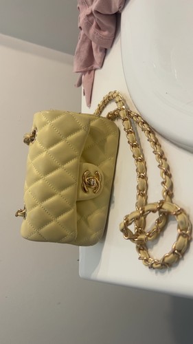 Sac chanel timeless jaune - sac,