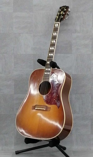 Guitare électrique acoustique